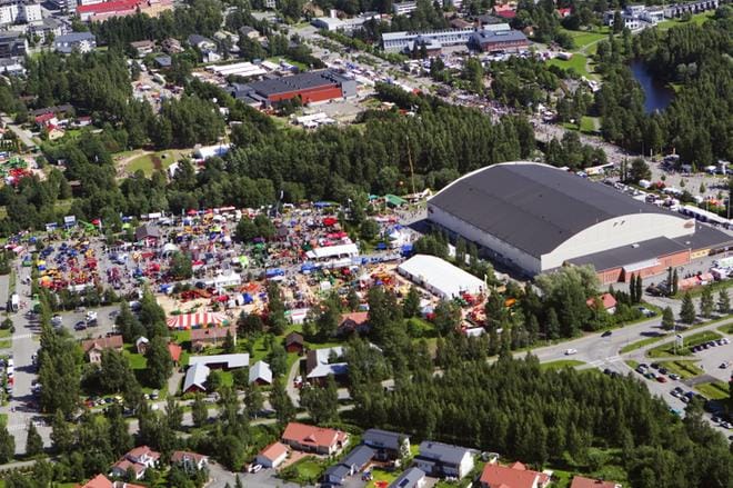 Farmari 2024 järjestetään Seinäjoella. Kuva vuoden 2013 Farmarista Seinäjoki Areenan ympäristössä. Arkistokuva.