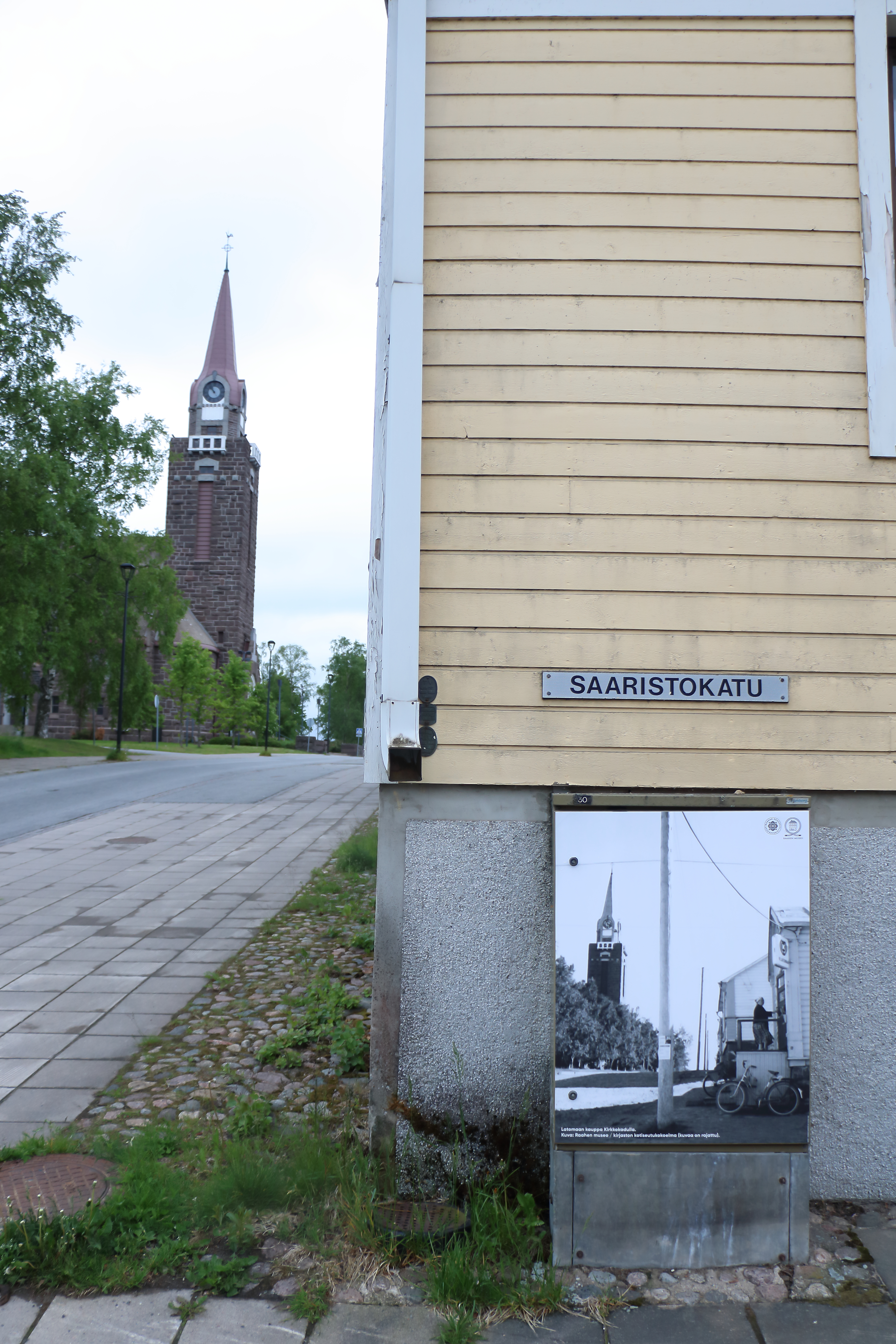 Vanhan Raahen sähkökaappeihin ilmestyi vanhoja valokuvia | Raahen Seutu