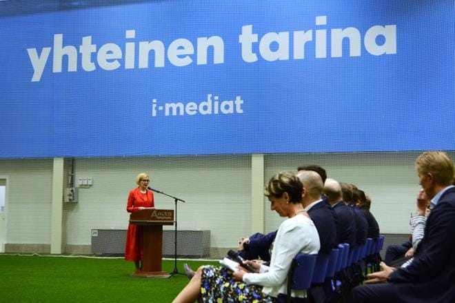 Kansanedustaja Paula Risikko piti juhlapuheen lauantaina avatun Kuortaneen I-mediat -areenan virallisissa avajaisissa. KUVAT: ELLA NURMI