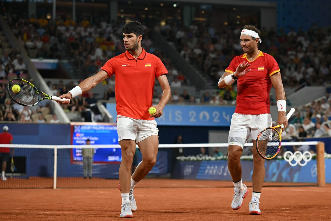 Lajilegenda Nadal ja nuorempi tähti Alcaraz pyrkivät avittamaan cup-voiton Espanjaan ensimmäistä kertaa sitten vuoden 2019. LEHTIKUVA / AFP
