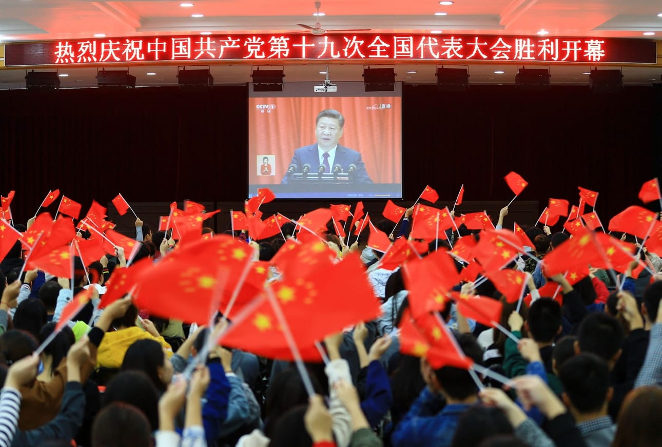 Kiinan hallitseva kommunistipuolue on määrätietoisesti pyrkinyt vahvistamaan kiinalaisten kansallismielisyyttä.