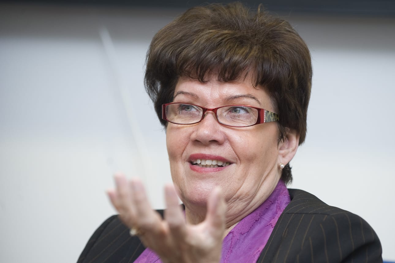 Sirkka-Liisa Anttila (kesk.) toivoo eduskuntaan enemmän naisia.
