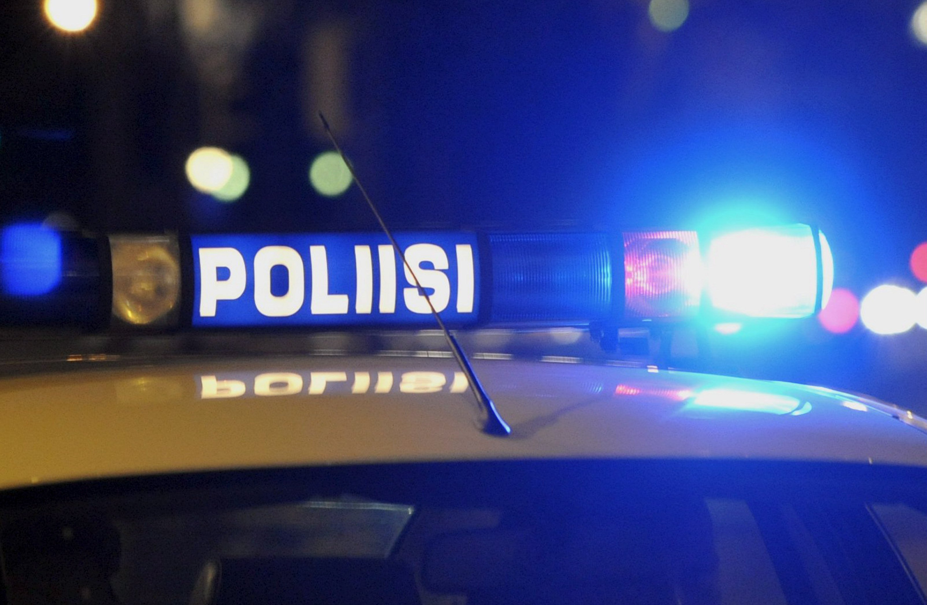 Auto suistui ravintolan terassille Vantaalla – 15-vuotias poika kuoli