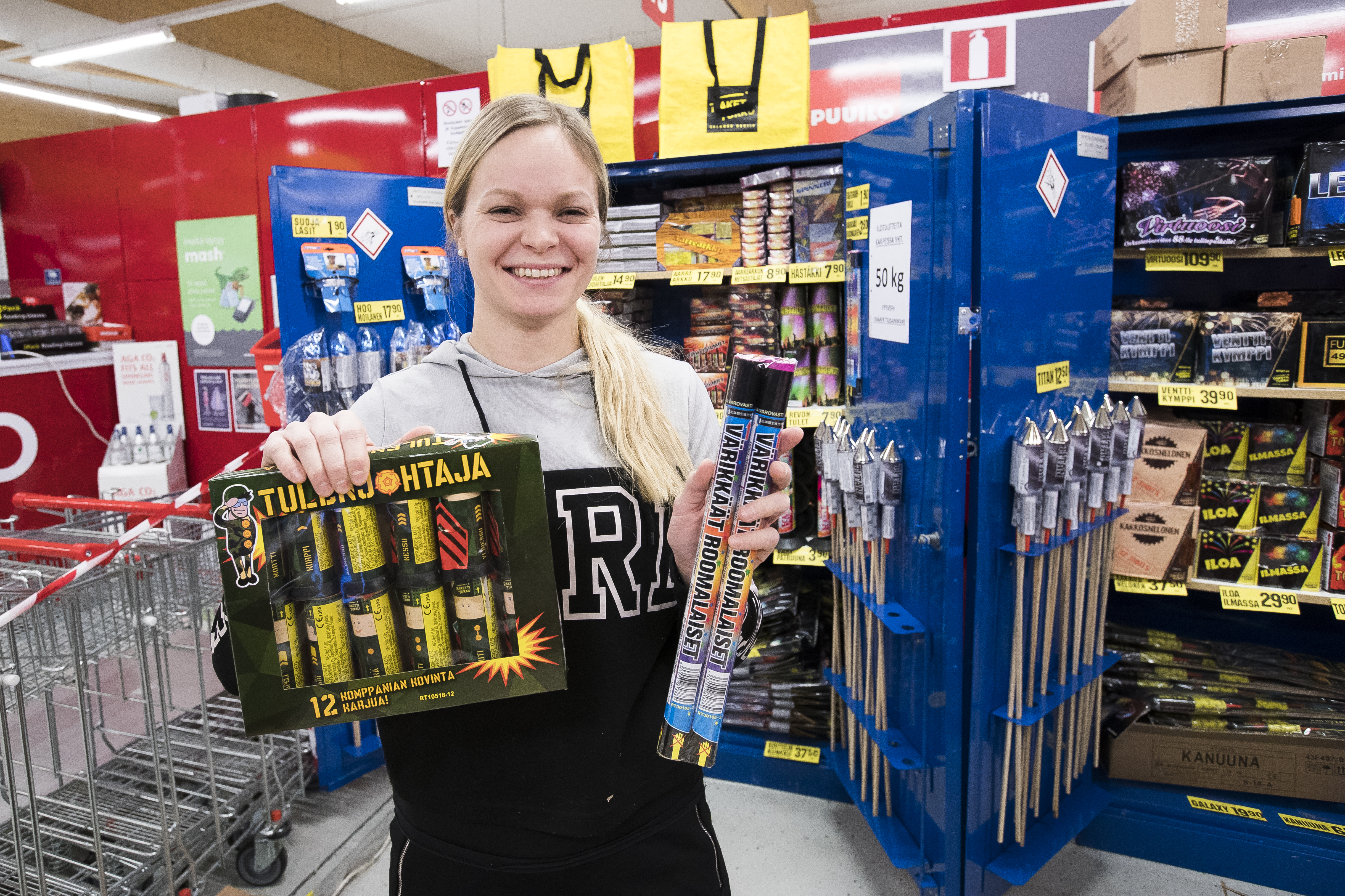 Niina Aitto-oja esittelee tämän vuoden hittituotteita.