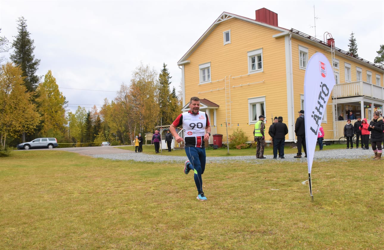 Sakari Ollila oli B-radan nopein Posiorasteilla Kirintövaarassa. Arkistokuva Kaarlon Juoksusta vuodelta 2021.
