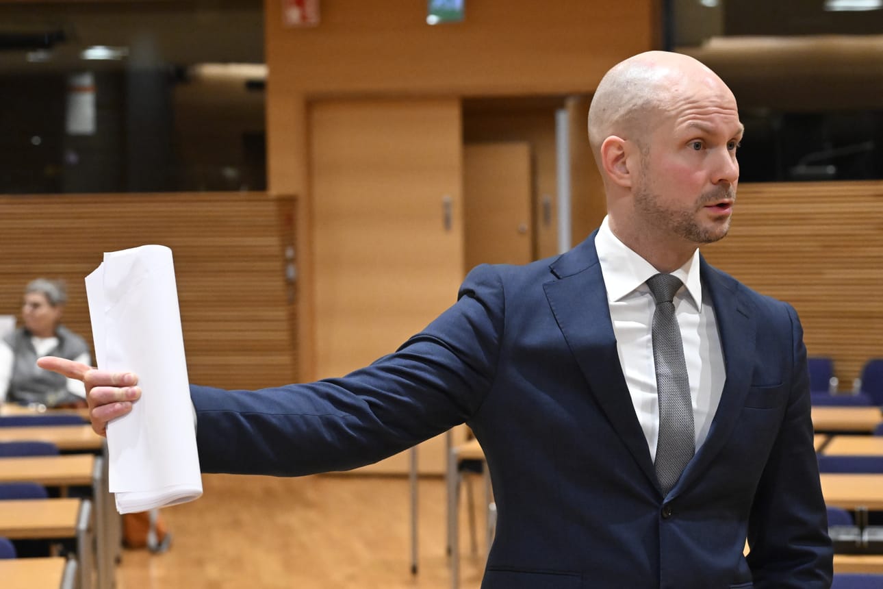Velkajarrutyöryhmän puheenjohtaja, kokoomuksen Ville Valkonen piti työryhmän tavoitetta tärkeänä viestinä kansainväliselle yhteisölle.