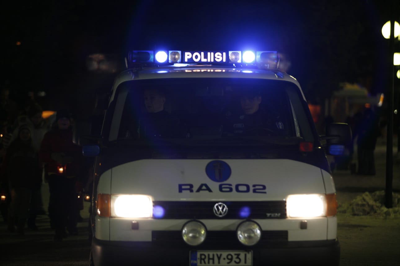 Torstaina murtauduttiin tai yritettiin murtautua Oulun poliisilaitoksen alueella kahdeksaan asuntoon ja yhteen varastoon Lumijoella, Martinniemessä, Kiimingissä, Haukiputaalla, Pattijoella, Piehingissä ja Kalajoella.
