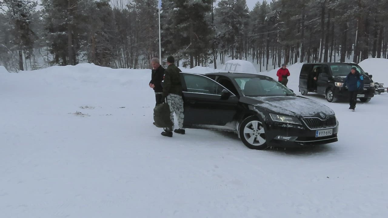Tasavallan presidentti rekiretkellä Lemmenjoella