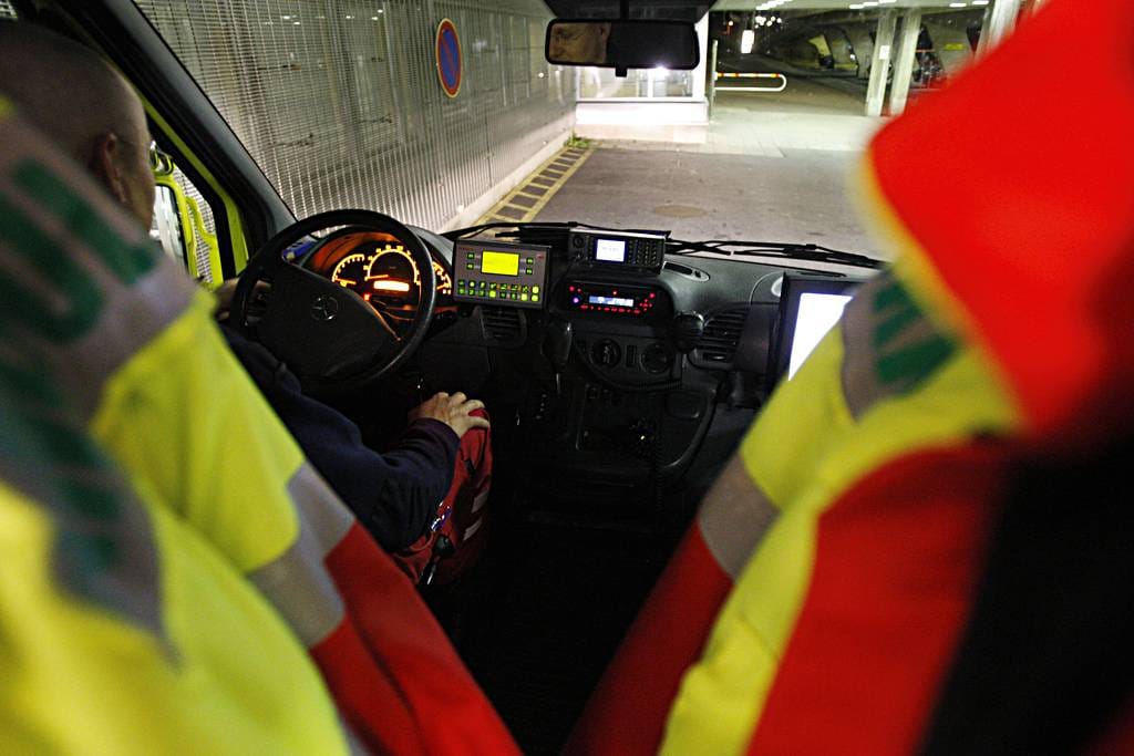 Oulusta on vähennetty kolme ensihoidon yksikköä vuodentakaisesta. Pohjois-Pohjanmaan sairaanhoitopiirin ensihoitopäällikkö Iiro Anttila kertoo, että Oulussa on ambulanssityhjiöitä joka viikko.