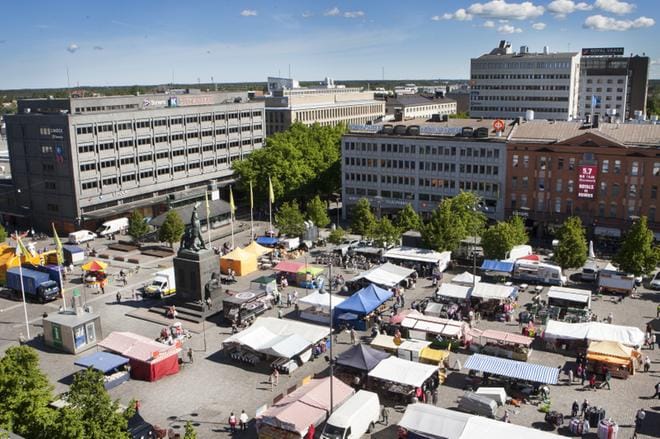 Vaasan vilkas torielämä ja muu elinkeinoelämä pärjäävät paremmin kuin kaupunki, jolla on ongelmia alijäämänsä kanssa. ARKISTOKUVA: TERESA NURMIOJA
