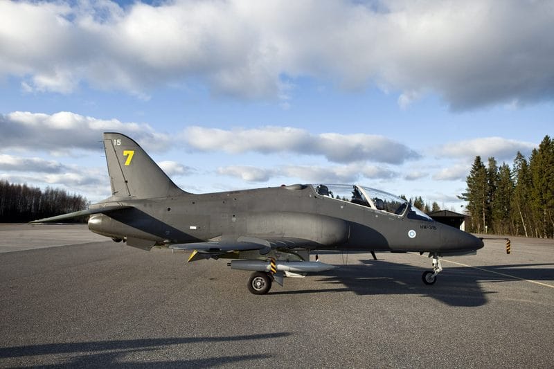 Pelastuslaitoksen mukaan lentäjät käyttivät heittoistuimia.