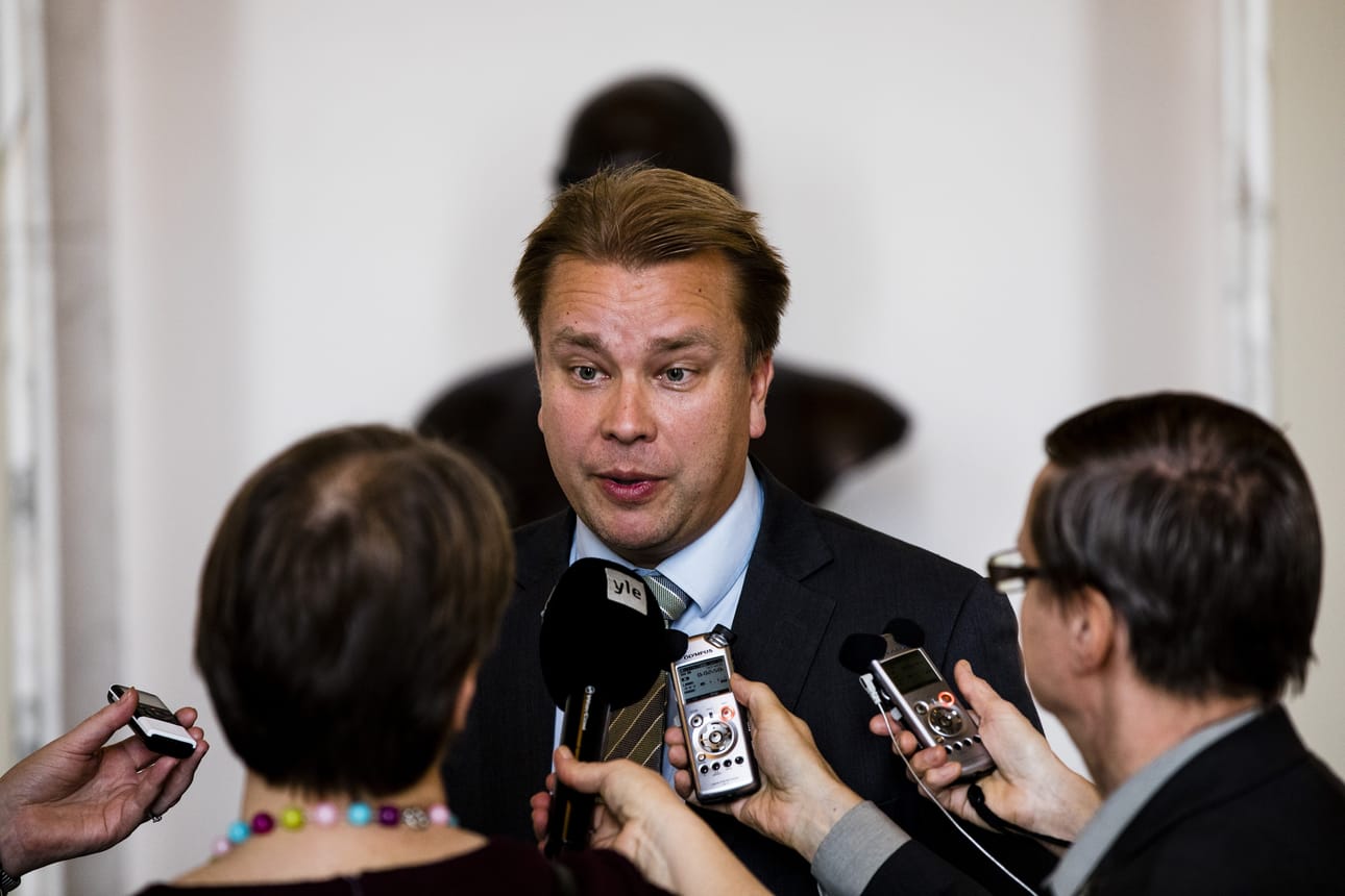 Keskustan eduskuntaryhmän puheenjohtaja Antti Kaikkonen saa Lännen Median mielipidemittauksessa Juha Sipilän jälkeen eniten kannatusta keskustan puheenjohtajaksi.