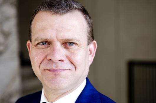 Kokoomuksen puheenjohtaja Petteri Orpo sanoo, että helmikuu oli puolueelle vaikea vanhuspalvelukeskustelun takia. KUVA: Joel Maisalmi