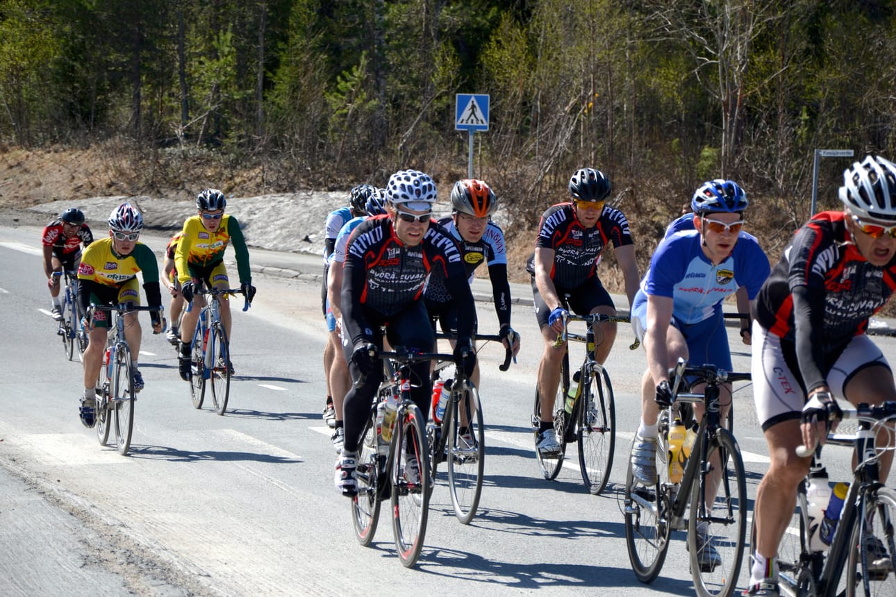 Pyöräilyseura Cyclos Kuusamoa kaavaillaan lakkautettavaksi. Parhaimmillaan seuran jäsenmäärä on ollut moninkertainen mitä tänä päivänä. Arkistokuva.