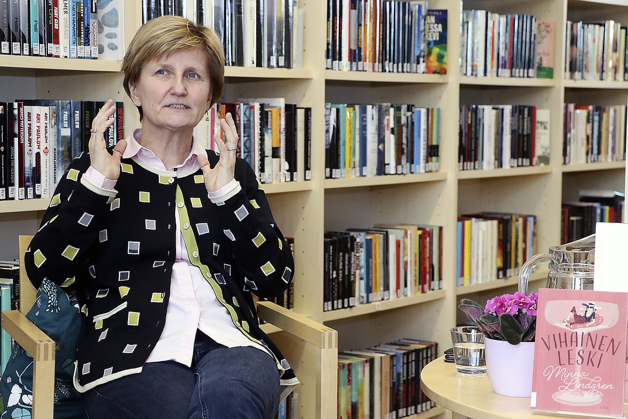 Minna Lindgren vieraili Temmeksen, Kempeleen, Limingan ja Lumijoen kirjastoissa kertomassa Ehtoolehto-trilogiastaan.