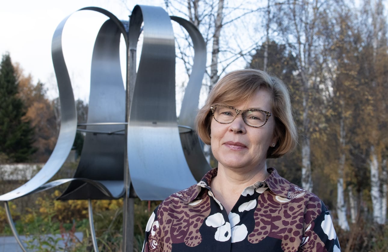 Siikalatvan sivistysjohtaja Susanne Nyman kertoo ymmärtävänsä opettajia, joita ateriaetuun puuttuminen harmittaa.