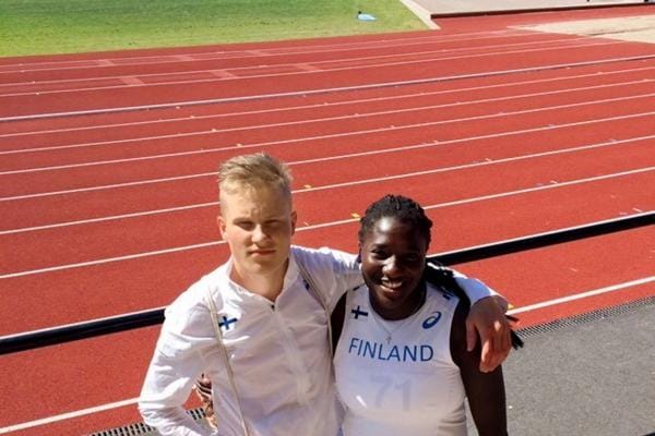 Pohjoismaiden mestaruuskisoissa Uppsalassa Suomea edustivat muun muassa Eucabeth Kivikangas N17-sarjan 7-ottelussa ja Lappajärven Veikkojen Tarmo Savola M19-sarjan kymmenottelussa. KUVA: LEENA KIVIKANGAS