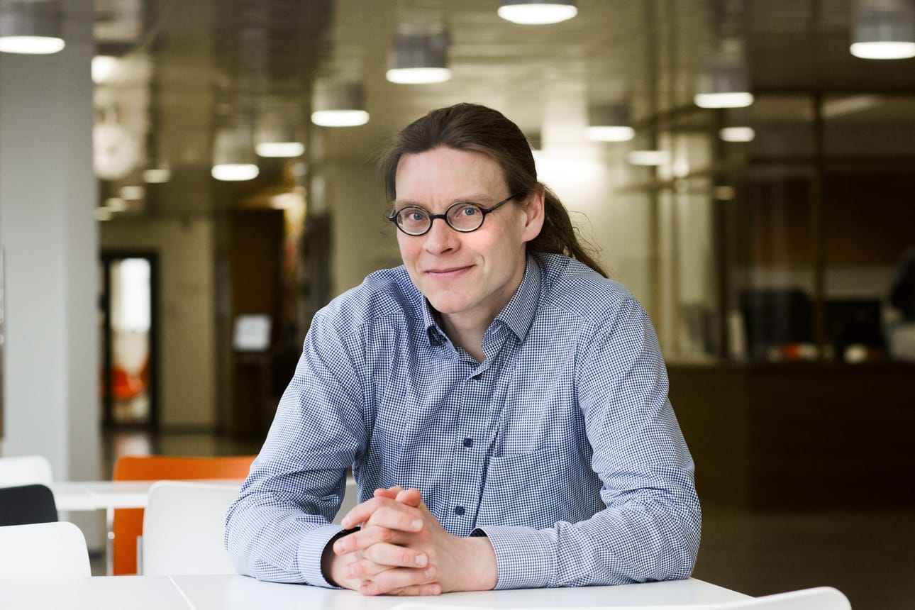 Helsingin yliopiston yhteiskuntadatatieteen professori Mikko Myrskylä katsoo, että väestönkasvun ongelma on tietyssä mielessä ratkaistu. LEHTIKUVA / handout / Linda Tammisto
