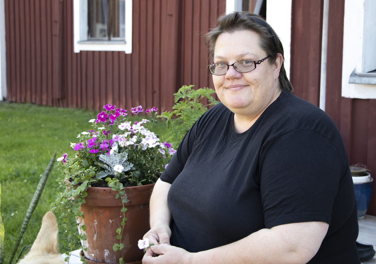 Eija Kuosmanen perusti myynti- ja pitopalvelu Päivänsäteen työllistääkseen itsensä asiakaspalvelutyössä alalla, jolla toimimiseen omat voimavarat riittävät.