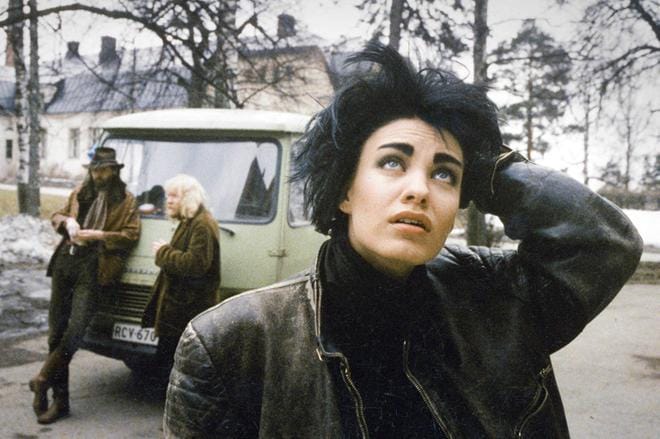Aikuiseksi haluava lukiolaistyttö Ursula (Heidi Kilpeläinen) ajautuu samannimisessä elokuvassa aikuisten miesten huumekuriiriksi. KUVA: Yle Kuvapalvelu