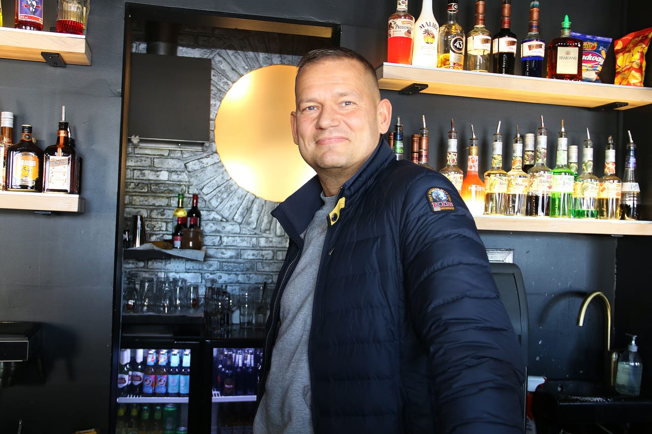 Kemin Corner Inn -yökerhon yrittäjä Tommi Hälinen kertoo, että nykyisin vain joulun ja Satama Open Air -tapahtuman aikaan talo on niin sanotusti täynnä.