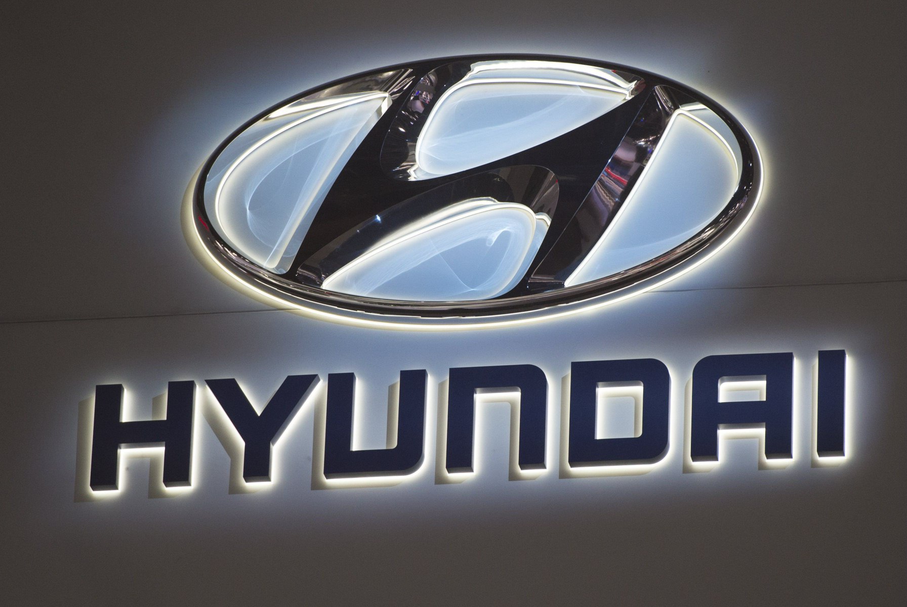 Etelä-Korea sanoi Yhdysvaltojen palauttavan Hyundain tehtaan työntekijät
