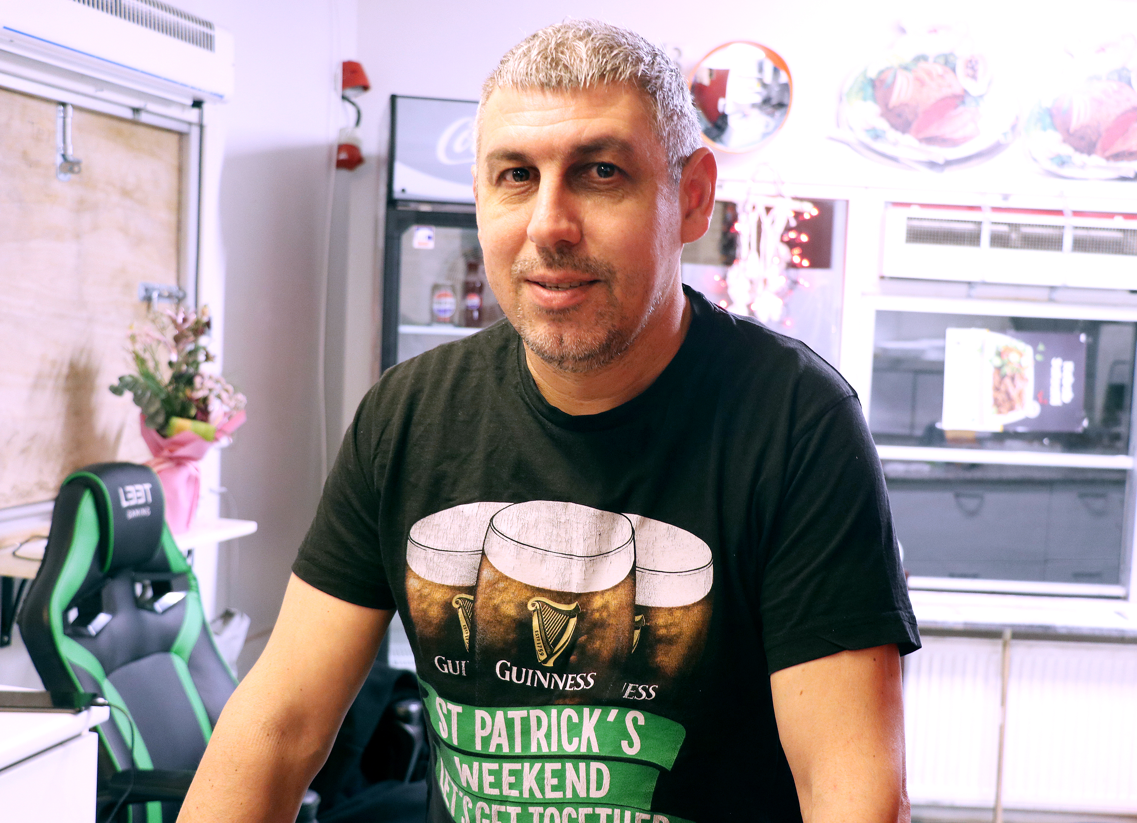 Alajärven grillille Bulgariasta kotoisin oleva vetäjä–Etelä-Pohjanmaalla ulkomaalaistaustaiset yrittäjät ovat vähissä