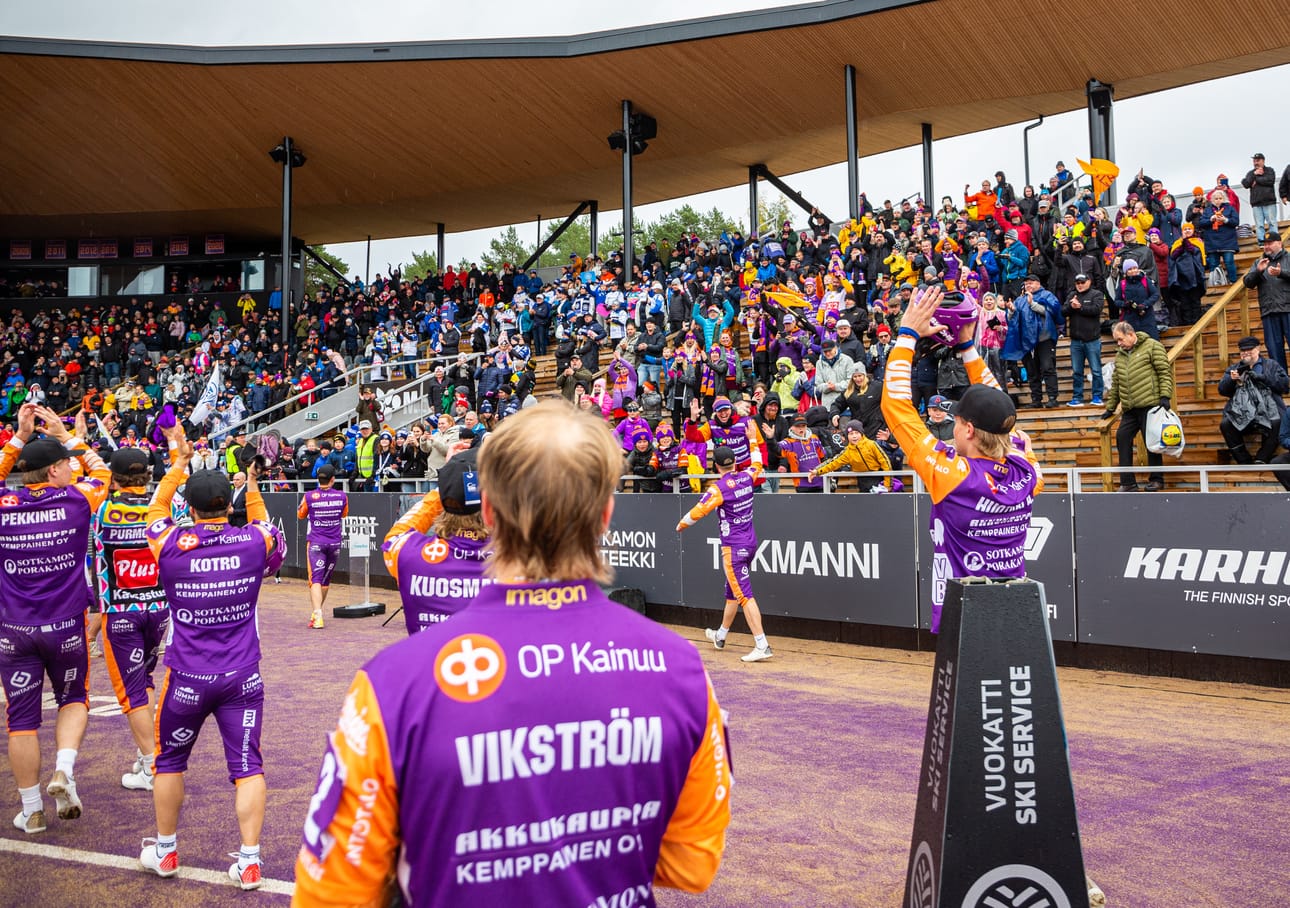 Taistelu on tauonnut. Sotkamon Jymy juhli mestaruutta viimeksi kaudella 2020 ja sitä edellinen kulta on vuodelta 2015.