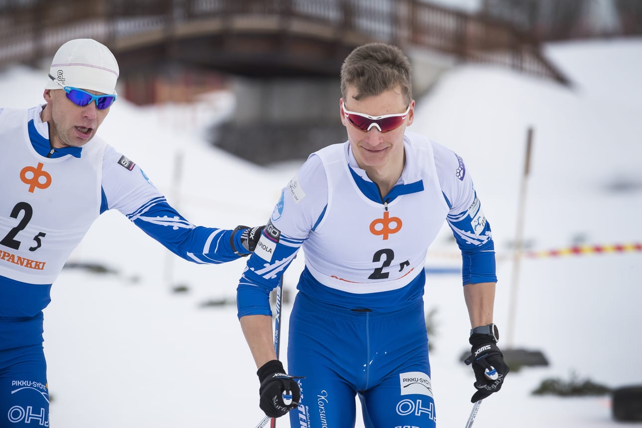 Oulun joukkueen Marko Törmänen lähetti Eero Aittoniemen ankkuriosuudelle.