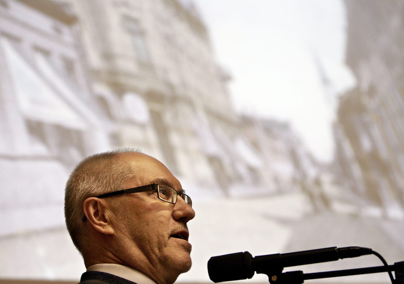 Keskustan ehdokkaana on muun muassa Oulun kaupungin entinen asemakaavapäällikkö Matti Karhula.