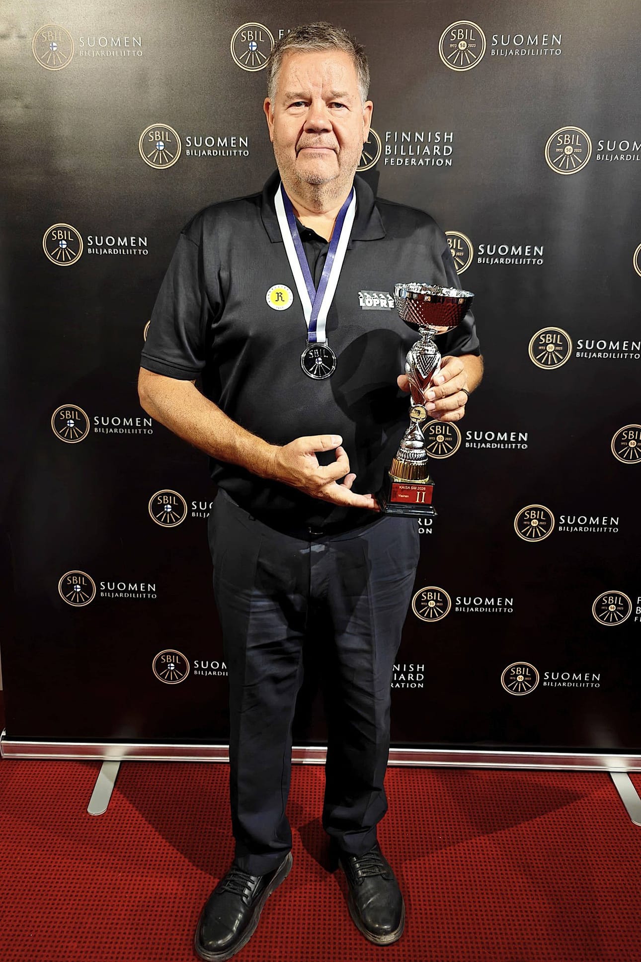 Kari Kallion biljarditaidot ovat tallella. Valkeakosken SM-kisoista lohkesi hopeaa.