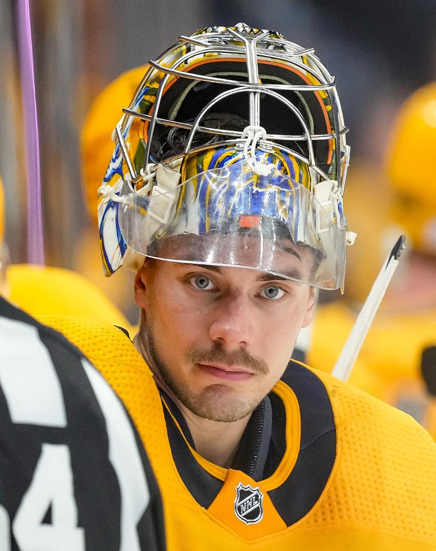 Jesse Puljujärvi oli taas sivussa joukkueensa kokoonpanosta, kun Tampa Bay nollasi Carolinan – Nashvillen Juuse Saros torjui Bostonin kumoon