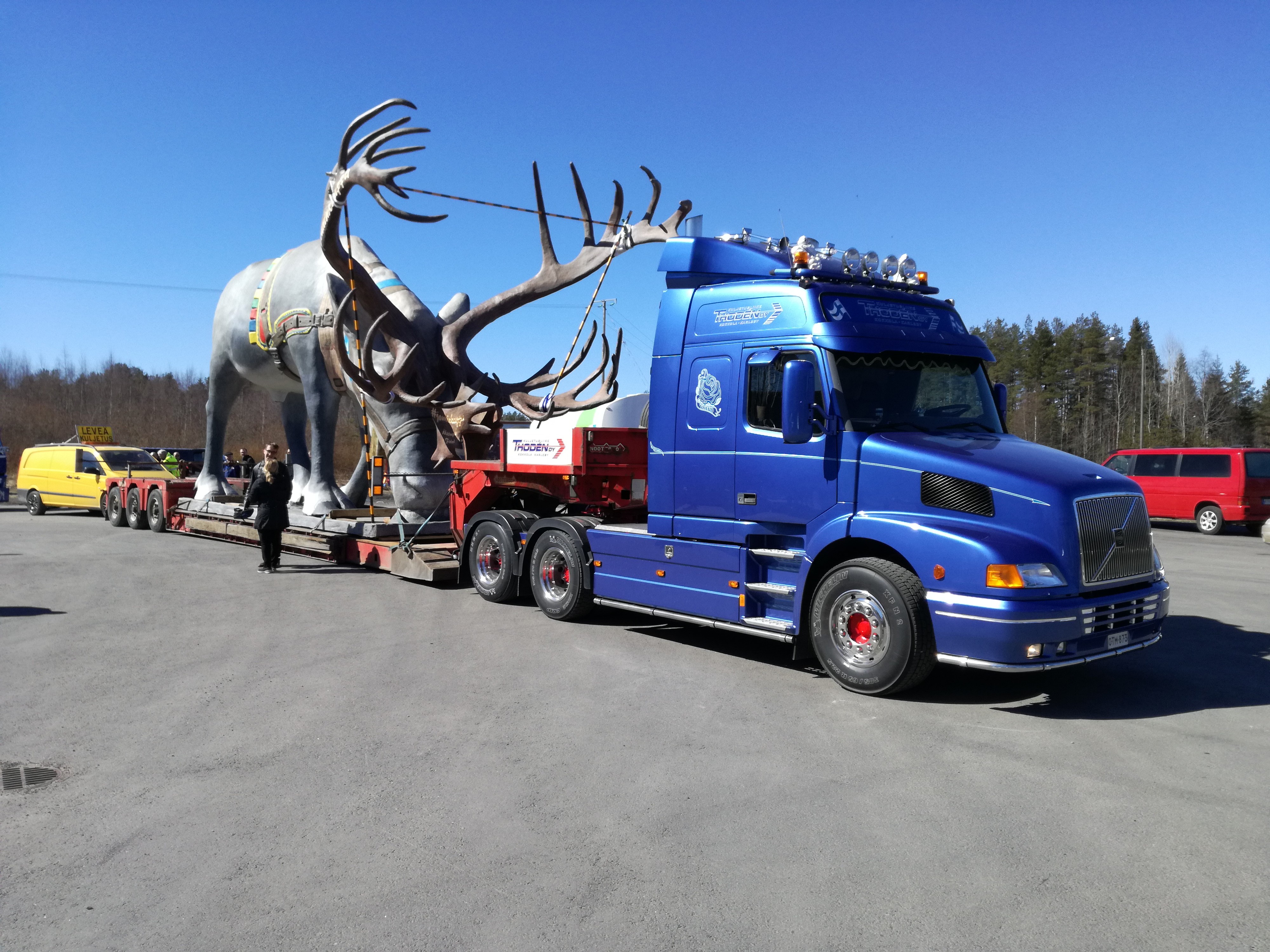 Jättiporo lähti liikkeelle  Jäälin Välikylästä.