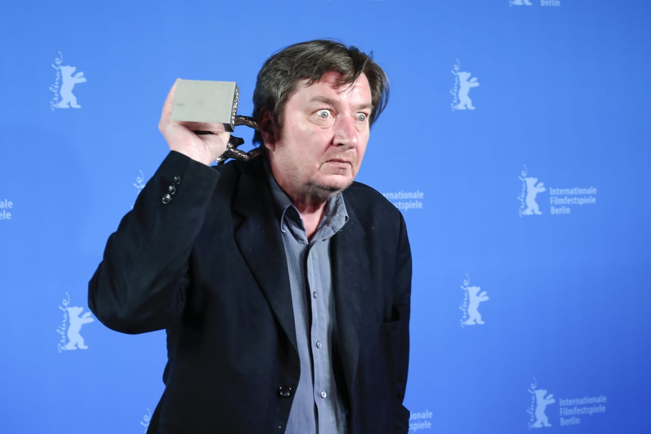 Aki Kaurismäki sai Hopeisen karhun parhaasta ohjauksesta.