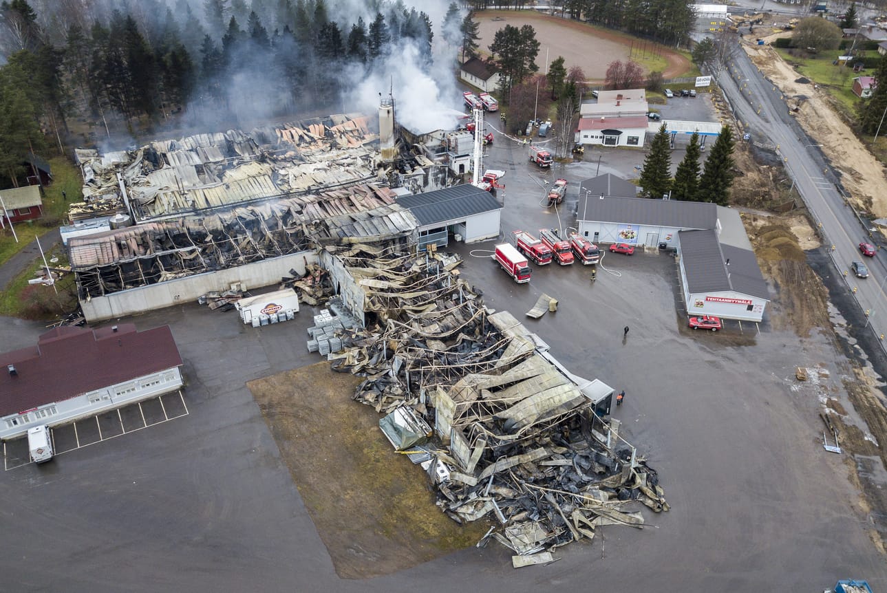 Kylmänen Food Oy:n lihanjalostustehdas tuhoutui tulipalossa lähes täysin marraskuussa 2017.