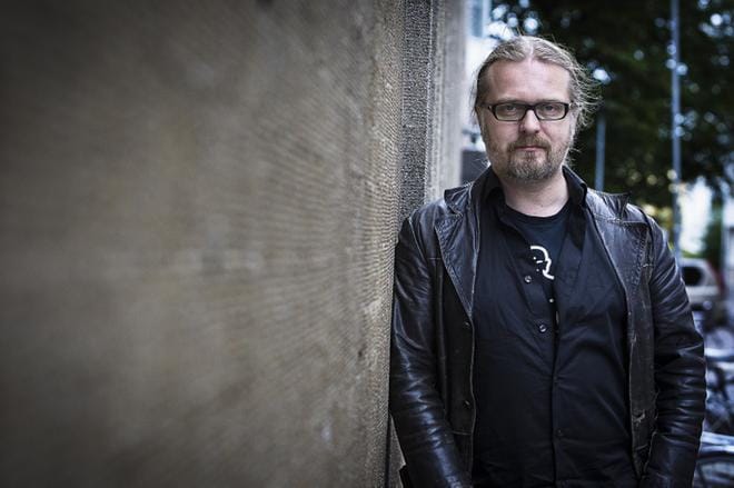 Marko Hautalaa on usein verrattu Stephen Kingiin. Hän kertoi viikonloppuna Leväluhdasta dekkarifestivaalien yleisölle. KUVA: Selma Paavola