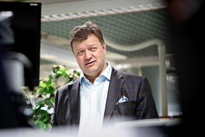 Maaseudun Tulevaisuuden päätoimittaja Jouni Kemppainen sanoo tukevansa keskustalaista kansanliikettä, mutta halunneensa varata itselleen oikeuden olla omaa mieltä asioista. KUVA: KARI LÖFHJELM