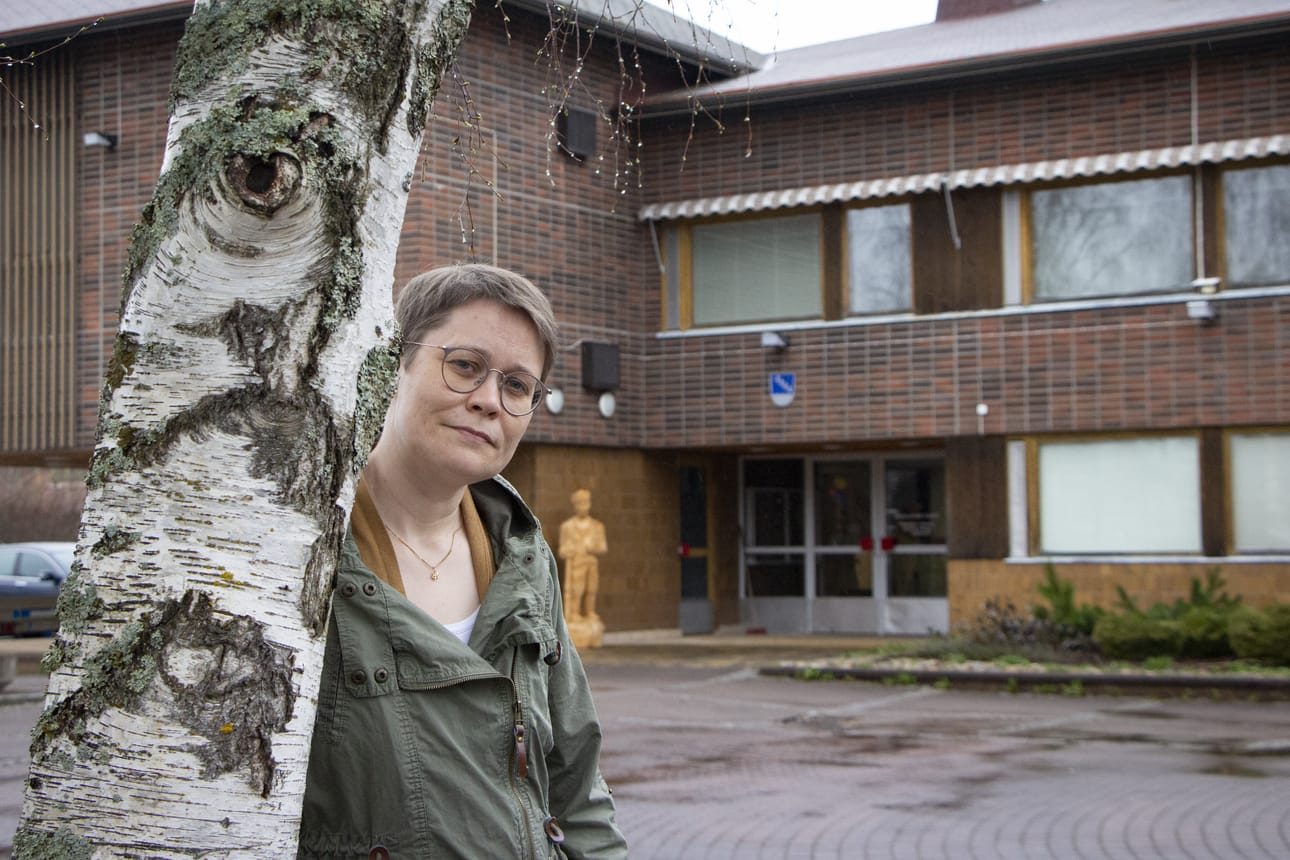 Virpi Marjomaa-Rajamäki aloittelee Piippolan kunnantalon muuttumisprosessin koordinoimista koko kunnan yhteiseksi kulttuuritaloksi. Työtä on edessä, jotta toiminnot löytäisivät aikansa ja paikkansa.