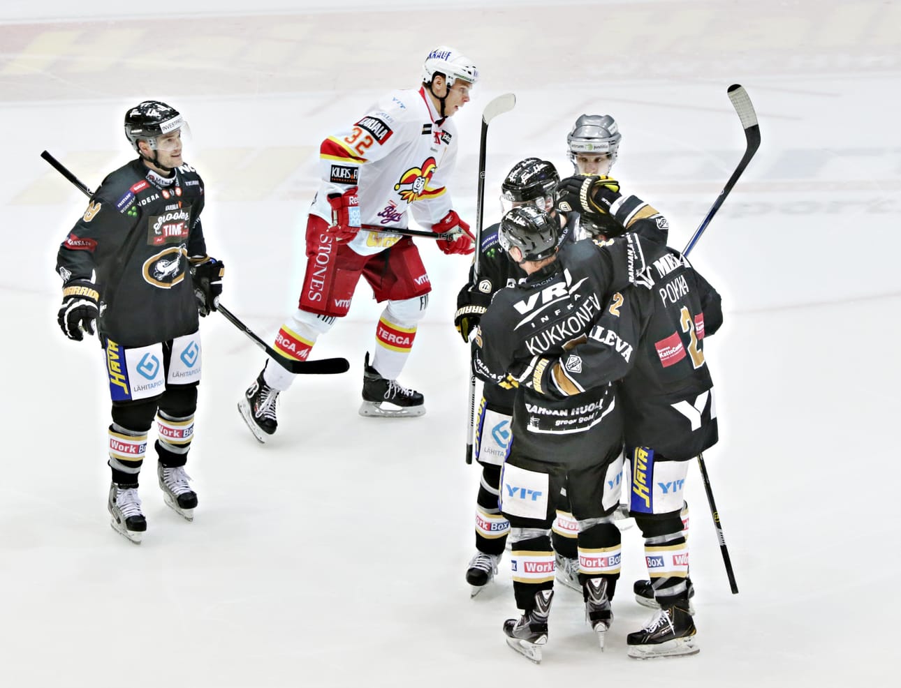Lauantai-illan Kärpät-Jokerit-ottelussa on tehtailtu maaleja.