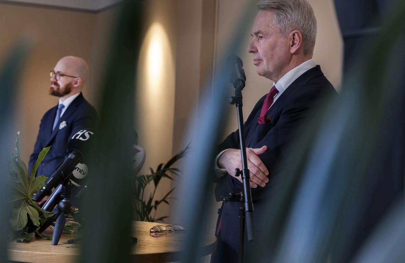 Ulkoministeri Pekka Haavisto nousee Sauli Niinistön tavoin valitsijayhdistyksen presidenttiehdokkaaksi. Hänellä on tukenaan tukiyhdistyksen hallituksen puheenjohtaja, yrittäjä Olli Muurainen, joka toimi samassa tehtävässä myös vuosina 2012 ja 2018.