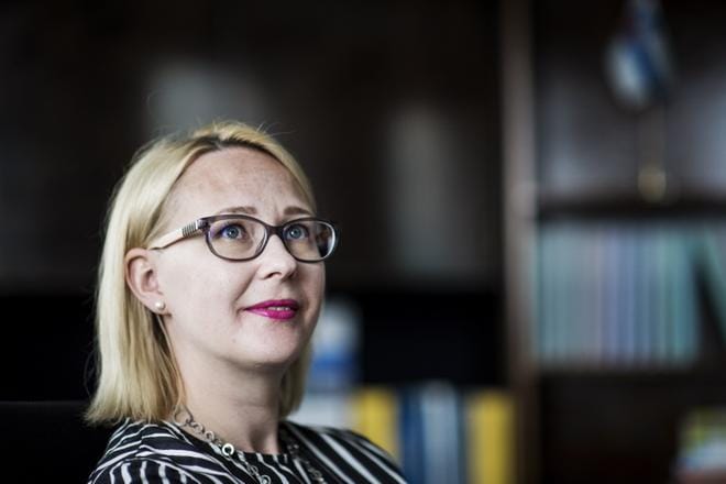 Eduskunnan puhemies Maria Lohela nousi eduskuntaan vuonna 2011 jyrkän maahanmuuttokriittisenä, mutta ei halua Jussi Halla-ahosta perussuomalaisten puheenjohtajaa. KUVA: Silja Viitala / Arkisto