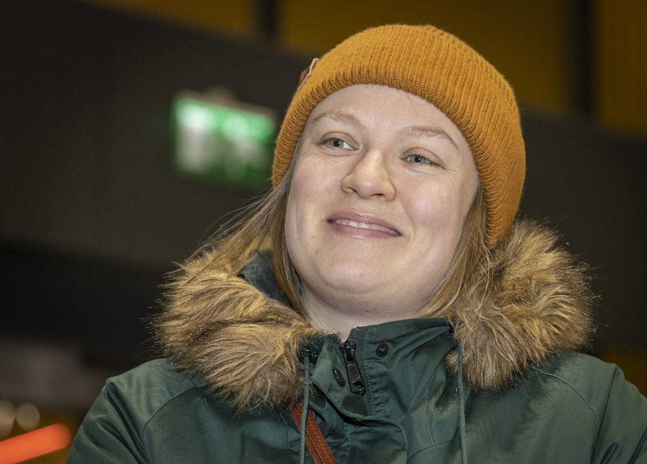 ”Minulla ei oikeastaan ole asiasta mielipidettä. Tulee käytetty maskia vanhasta tottumuksesta. Välillä en ole maskia kyllä käyttänyt, nyt se jäi autoon. Rokotukset olen ottanut molemmat.” – Mirja Korkala, ostoskärryissä myös Kaarlo-poika.