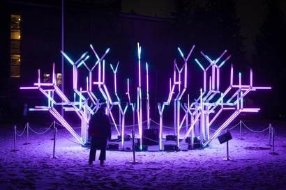 Lumo-festivaali lumosi oululaiset valolla – Katso kuvagalleria upeista valoteoksista