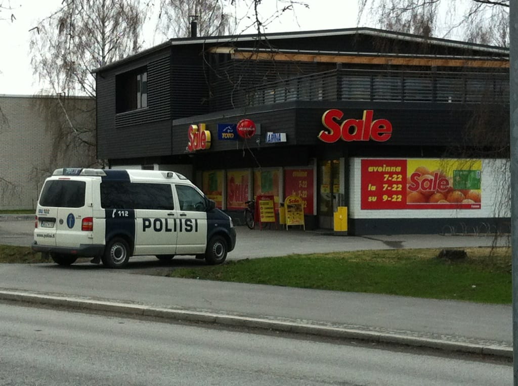 Intiössä sijaitseva Sale ryöstettiin perjantai-iltana.