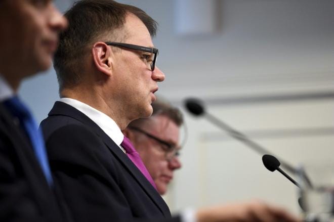 Pääministeri Juha Sipilä hallituksen puoliväliriihen loppuinfossa Kesärannassa. LEHTIKUVA / ANTTI AIMO-KOIVISTO