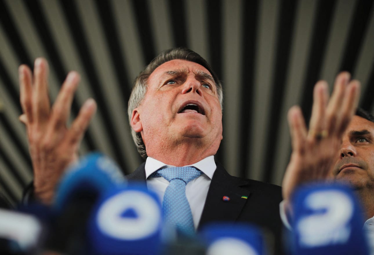 Brasilian entistä presidenttiä Jair Bolsonaroa syytetään muun muassa vallankaappauksen yrityksestä. LEHTIKUVA/AFP
