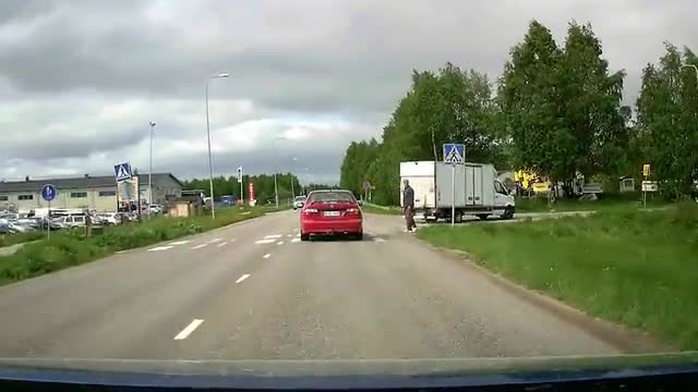 Vaaratilanne liikenteessä