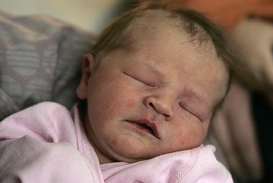 Oysin vuoden 2007 ensimmäinen vauva on tyttövauva Suorsa. Äiti on Kaisa Suorsa ja isä Antti Suorsa Muhokselta.