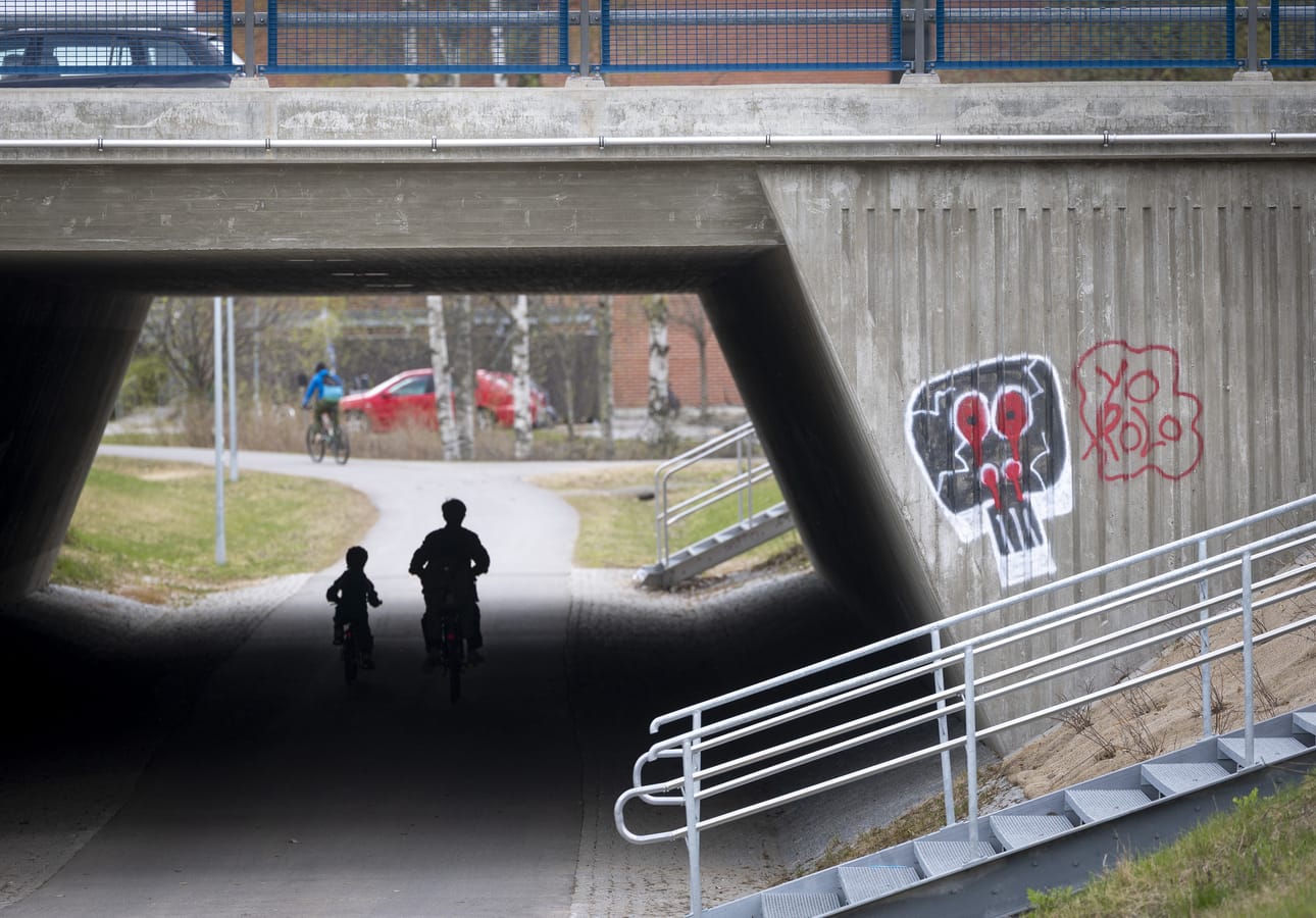 Lauantaina väkivallanteon kohteeksi joutui ulkomaalaistaustainen nainen Oulun Välkkylän alikulussa.