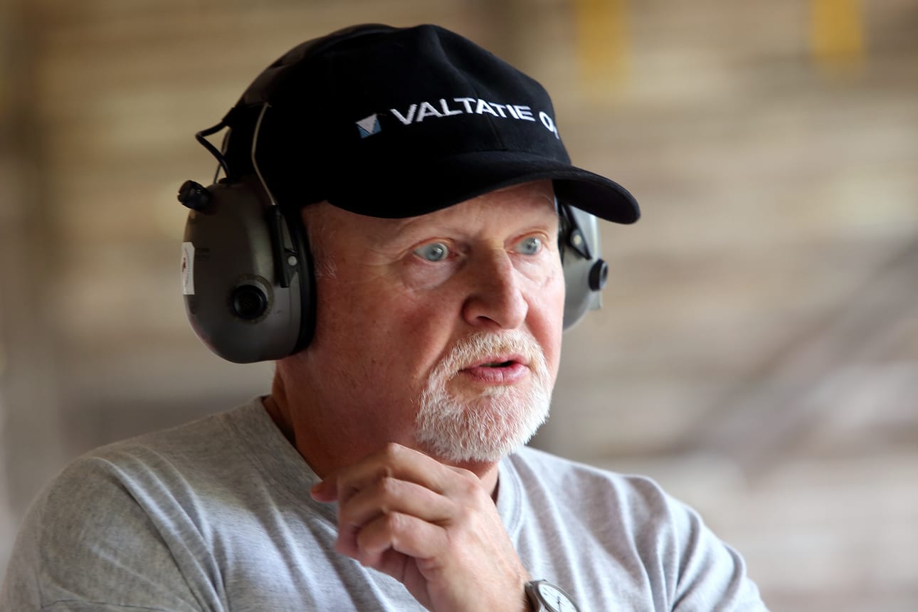 Veikko Huotari on harrastanut siluettiammuntaa yli kaksikymmentä vuotta. Heinäkuussa palkinnoksi irtosi Sipoosta MM-kultaa.